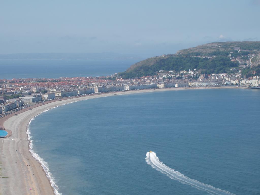 Superb Cintra Beachside Apartments Llandudno Exterior foto